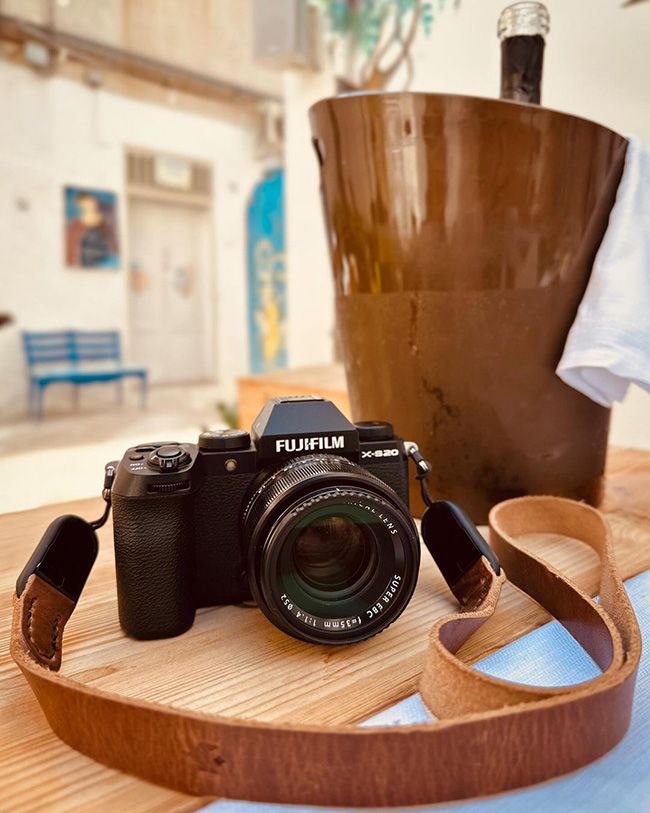 Fujifilm X-S20
